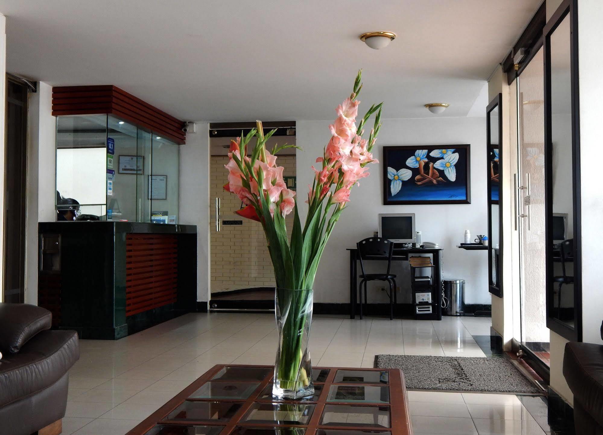 Apartamentos Galerias Μπογκοτά Εξωτερικό φωτογραφία